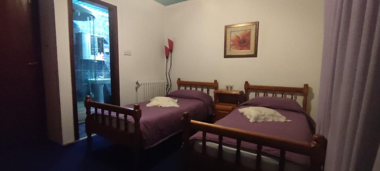 Guesthouse Prenociste Faraon プリェヴリャ エクステリア 写真