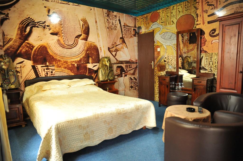 Guesthouse Prenociste Faraon プリェヴリャ エクステリア 写真